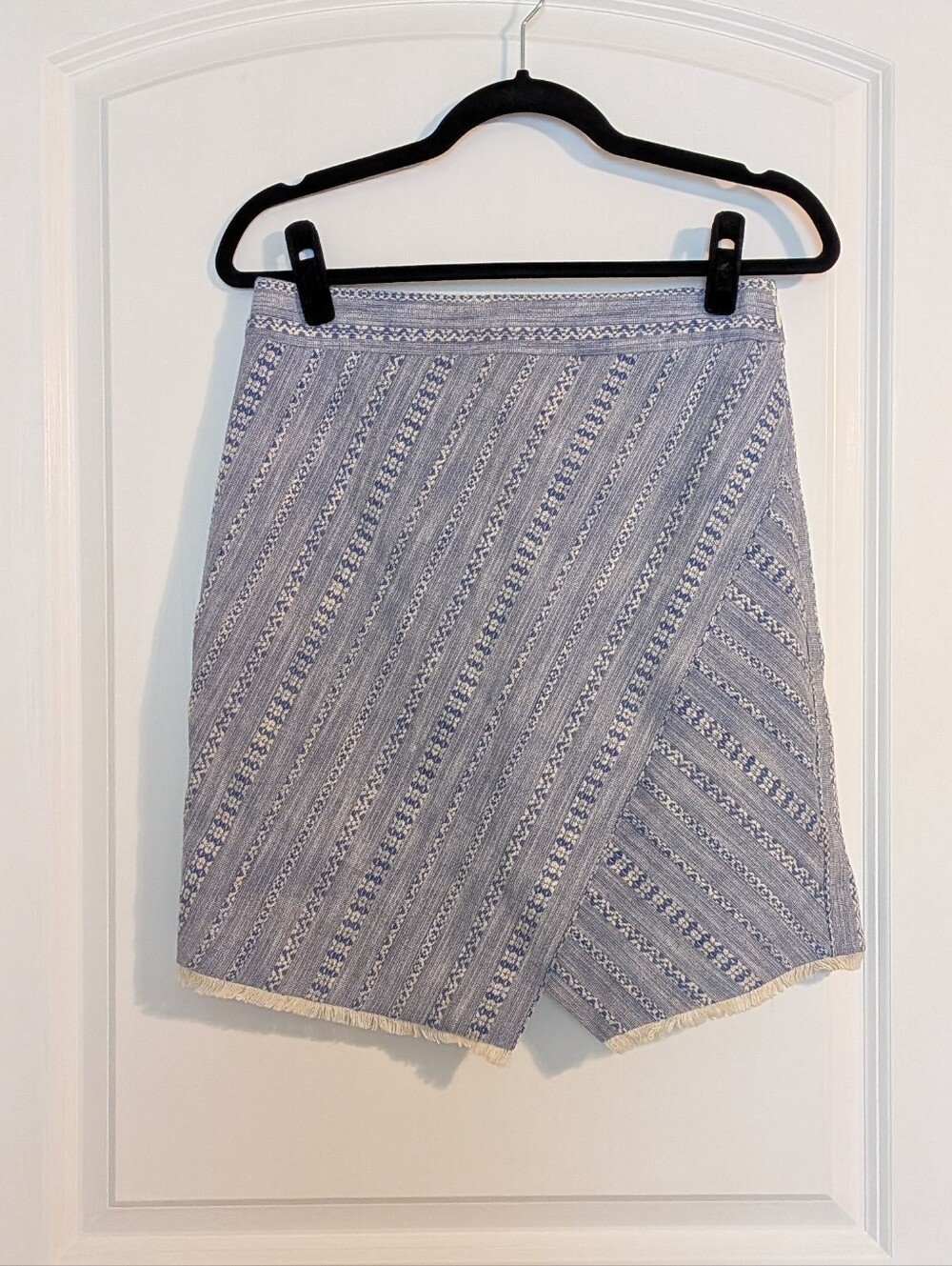 Ann Taylor LOFT 4 above knee Skirt Mini Blue Textured Jacquard Light Blue